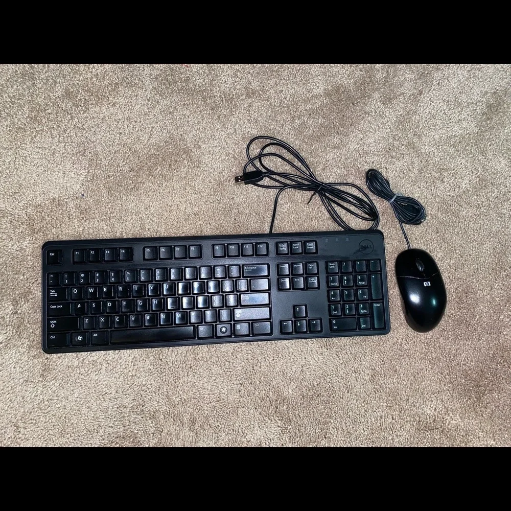Dell Keyboard KB212-B with HP mouse
